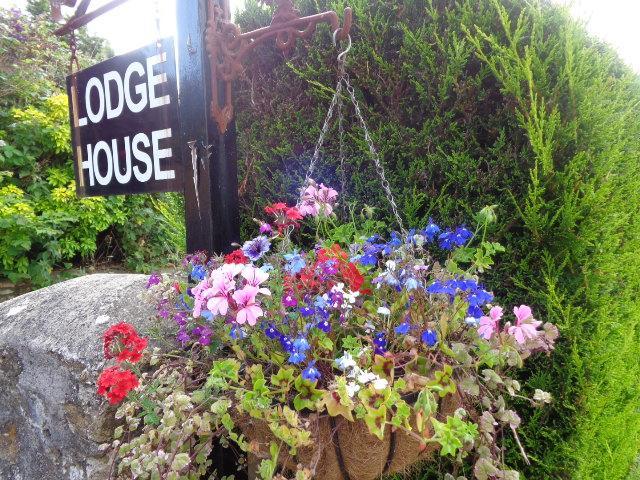 Lodge House B&B Buckland St Mary Екстер'єр фото